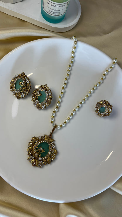 The Emerald Hürrem Set